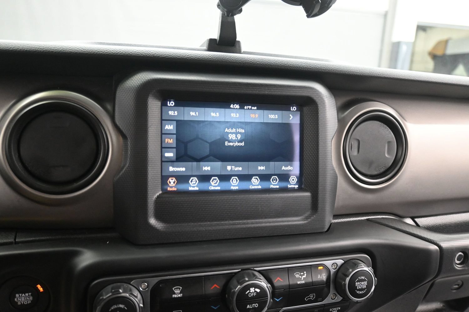 Used 2021 Jeep Wrangler Unlimited Sport AWD/4WD image 30
