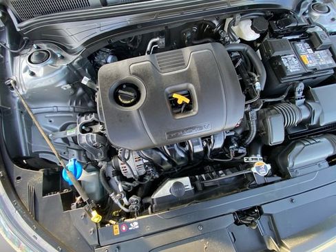 Used 2023 Kia Forte LXS image 27