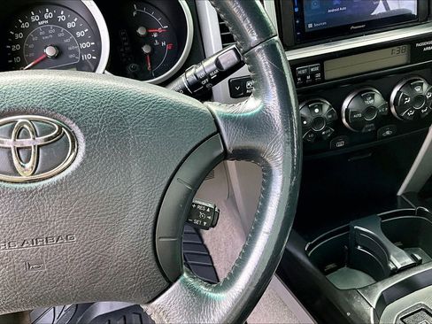 Used 2007 Toyota 4Runner SR5 image 12
