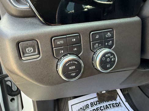 Used 2025 GMC Sierra 1500 SLT w/ SLT Premium Plus Package AWD/4WD image 18