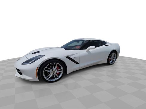 Used 2018 Chevrolet Corvette Stingray Coupe w/ 2LT Preferred Equipment Group RWD image 4