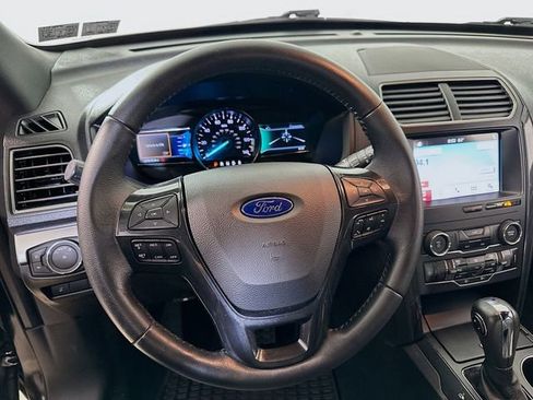 Certified 2019 Ford Explorer XLT w/ Equipment Group 201A image 13