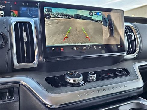 New 2025 Ford Expedition Platinum w/ Driver's Package image 27