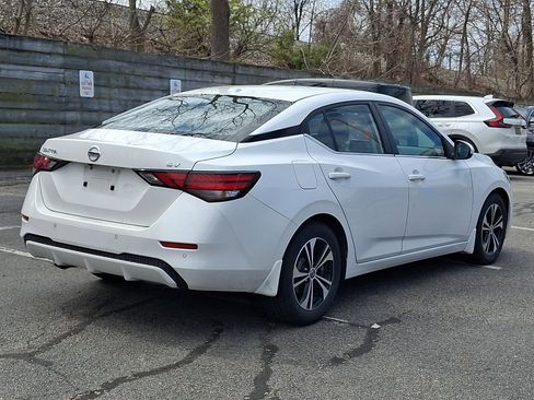 Used 2022 Nissan Sentra SV image 4