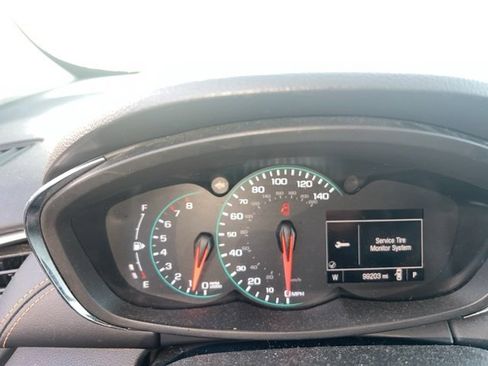 Used 2017 Chevrolet Trax LT w/ LT Convenience Package image 10