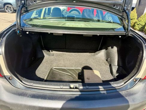 Used 2010 Toyota Corolla image 21