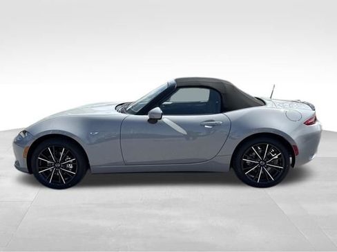 New 2026 MAZDA MX-5 Miata Grand Touring RWD image 2
