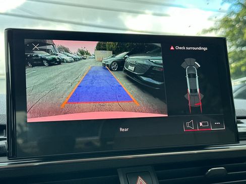 Used 2023 Audi A4 2.0T Premium w/ Convenience Package image 18