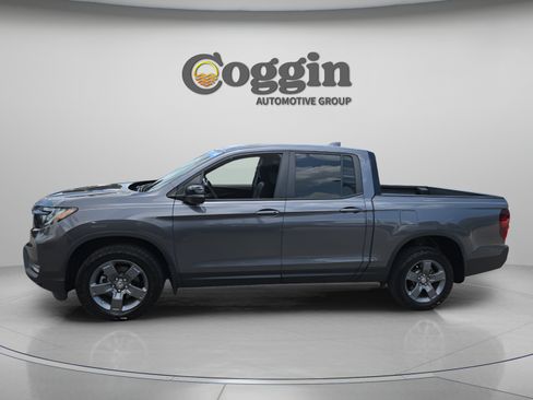 Certified 2024 Honda Ridgeline TrailSport image 2