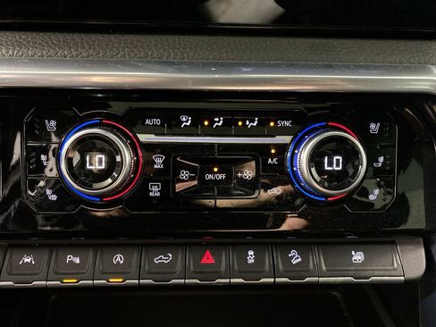 Certified 2022 GMC Sierra 1500 Denali w/ Denali Reserve Package image 18