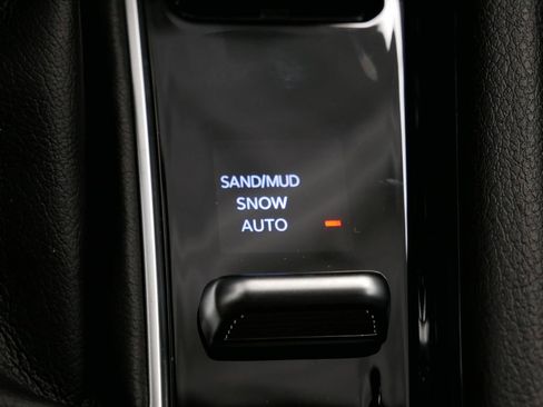 New 2025 Jeep Compass Limited image 37