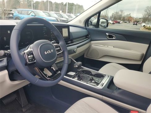 New 2026 Kia Carnival SX image 13