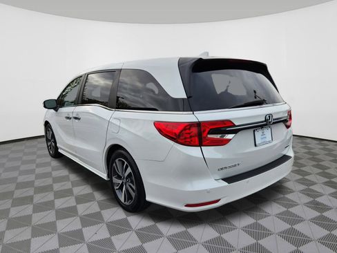 Certified 2022 Honda Odyssey Touring image 3