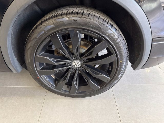 Used 2021 Volkswagen Tiguan SE R-Line AWD/4WD image 14