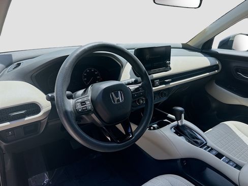 Used 2024 Honda HR-V LX image 9