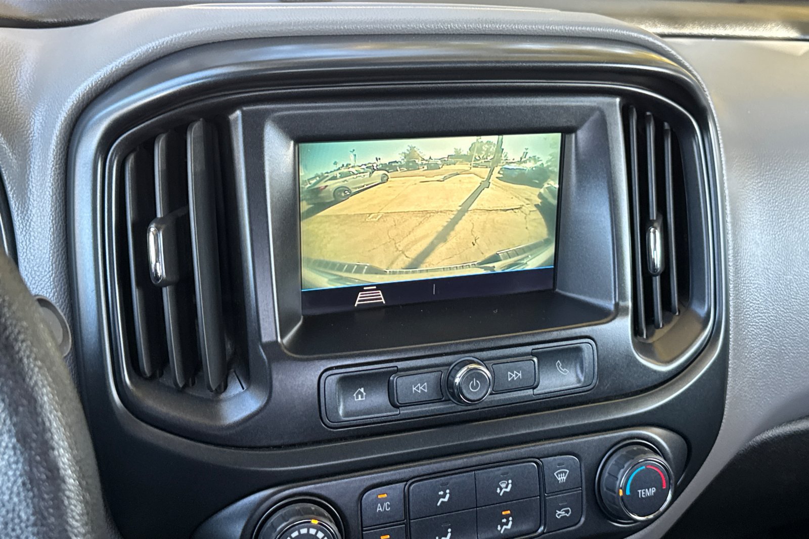 Used 2019 Chevrolet Colorado W/T RWD image 21