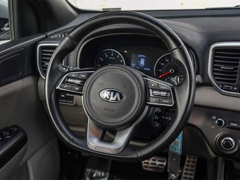 Used 2020 Kia Sportage S image 15