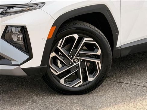 Certified 2025 Hyundai Tucson Limited image 27