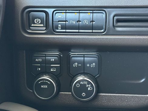 Certified 2024 Chevrolet Tahoe LT AWD/4WD image 38
