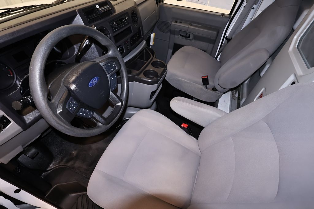 Certified 2024 Ford E-350 and Econoline 350 Super Duty w/ Power Windows & Locks Group RWD image 23
