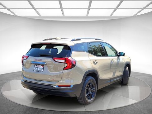 Used 2022 GMC Terrain AT4 w/ Infotainment Package II image 5