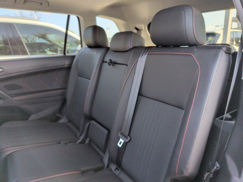 Used 2024 Volkswagen Tiguan Wolfsburg Edition w/ Panoramic Sunroof Package image 34