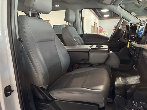 Used 2024 Ford F350 XL w/ FX4 Off-Road Package image 18