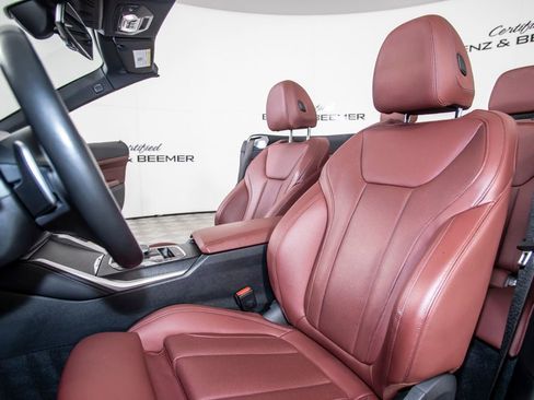 Used 2022 BMW M440i Convertible RWD image 44