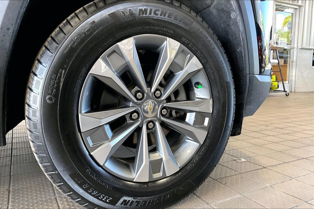 Used 2025 Chevrolet Equinox LT AWD/4WD image 33