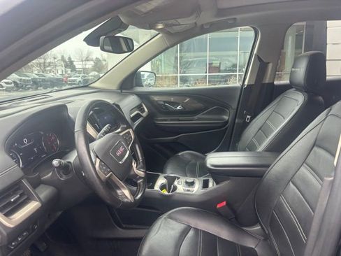 Used 2022 GMC Terrain Denali w/ Denali Premium Package image 10