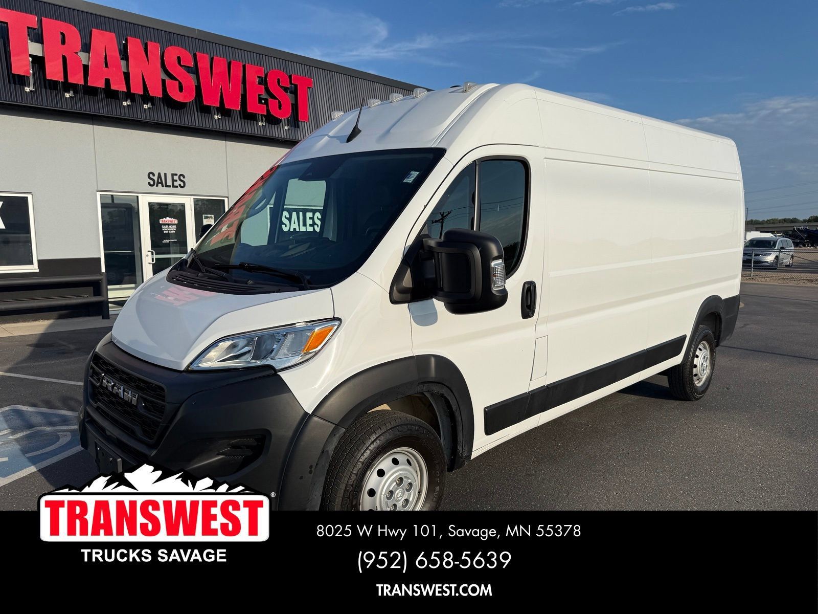 Used 2023 RAM ProMaster 2500 FWD image 1
