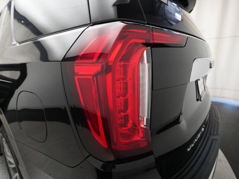Used 2021 GMC Yukon Denali w/ Denali Premium Package AWD/4WD image 33