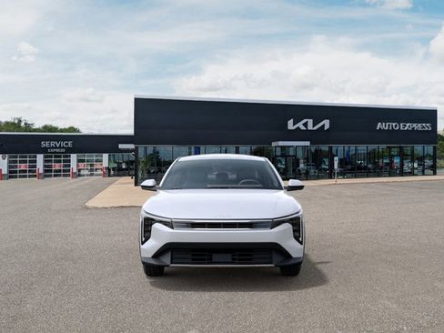 New 2025 Kia K4 EX image 2