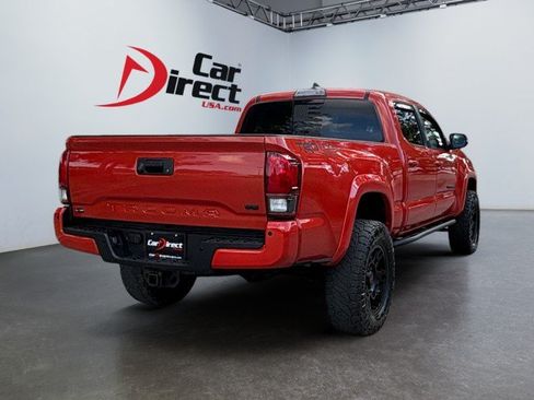 Used 2018 Toyota Tacoma TRD Sport w/ Technology Package AWD/4WD image 7