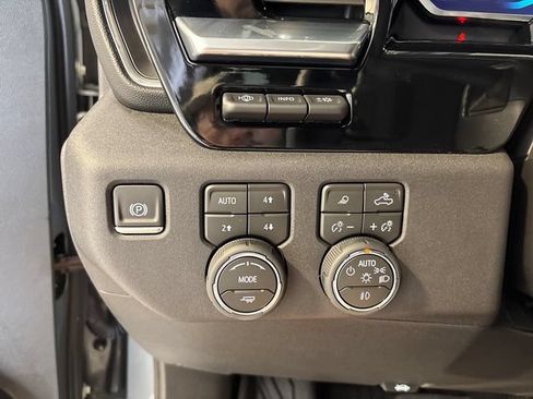Used 2026 Chevrolet Silverado 1500 LTZ AWD/4WD image 14