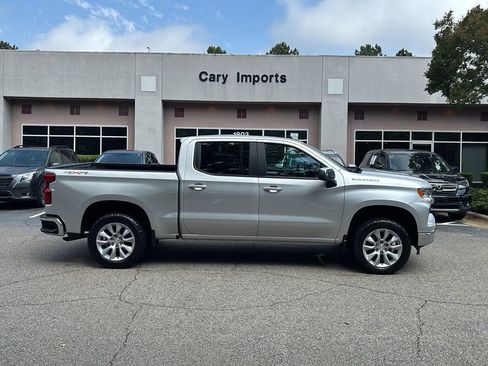 Used 2022 Chevrolet Silverado 1500 LT w/ Protection Package AWD/4WD image 4