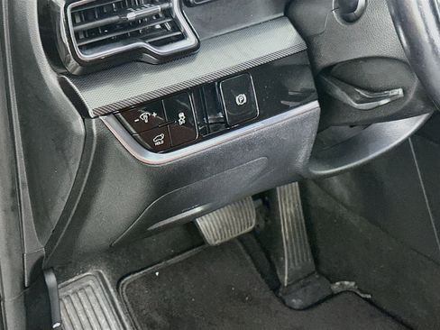 Used 2023 Kia Sportage SX FWD image 17