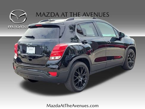 Used 2020 Chevrolet Trax LT w/ Driver Confidence Package image 4