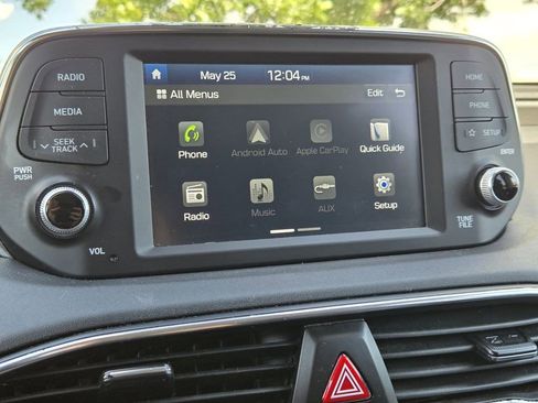 Used 2020 Hyundai Santa Fe SE w/ Cargo Package FWD image 12