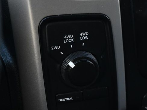 Used 2018 RAM 2500 SLT AWD/4WD image 28