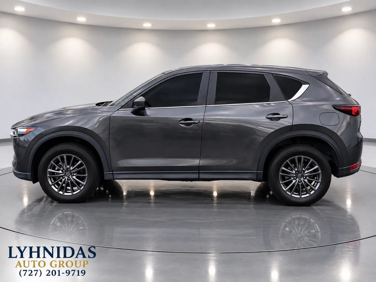 Used 2017 MAZDA CX-5 Touring w/ Preferred Equipment Package FWD image 4