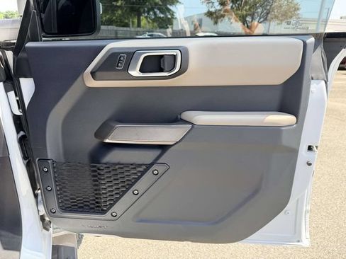 Used 2023 Ford Bronco Wildtrak AWD/4WD image 8