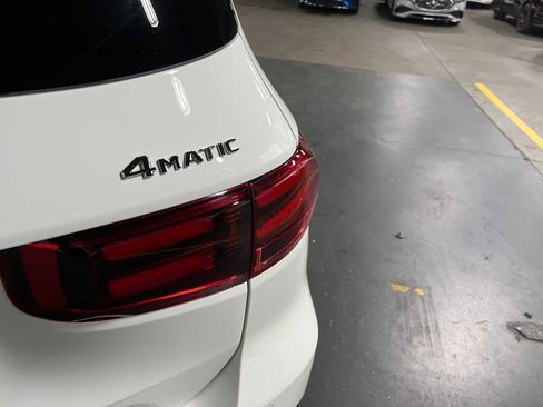 Certified 2025 Mercedes-Benz GLB 250 4MATIC image 15