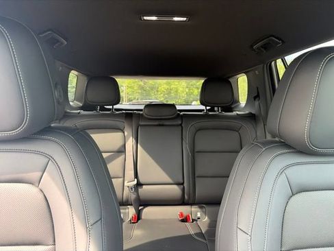 New 2027 GMC Terrain Elevation w/ Elevation Premium Package AWD/4WD image 39