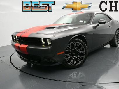 Used 2019 Dodge Challenger SXT w/ Blacktop Package