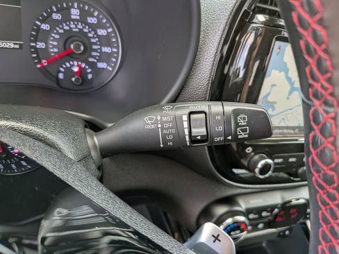 Certified 2022 Kia Soul Turbo FWD image 33