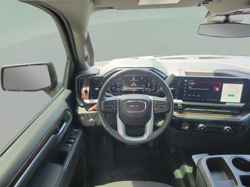 Used 2024 GMC Sierra 1500 Elevation AWD/4WD image 5