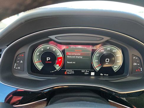 Used 2021 Audi Q8 Prestige w/ Prestige Package image 27