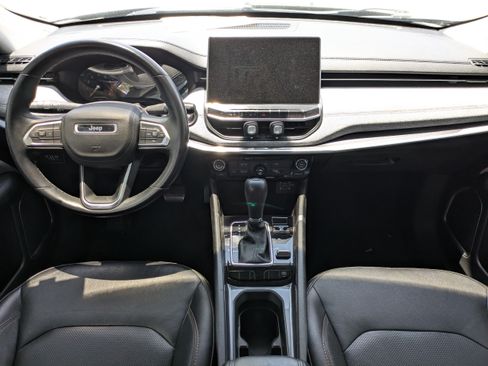 Used 2022 Jeep Compass Latitude AWD/4WD image 13