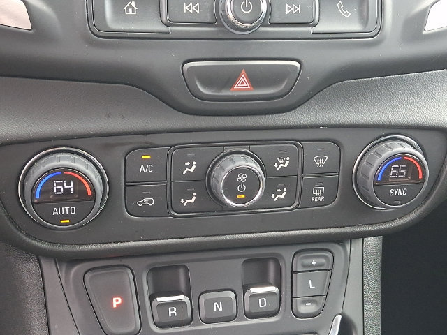 Used 2021 GMC Terrain SLE w/ Driver Convenience Package AWD/4WD image 13